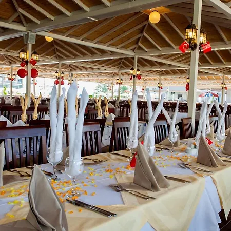 Eftalia Splash فندق 5*